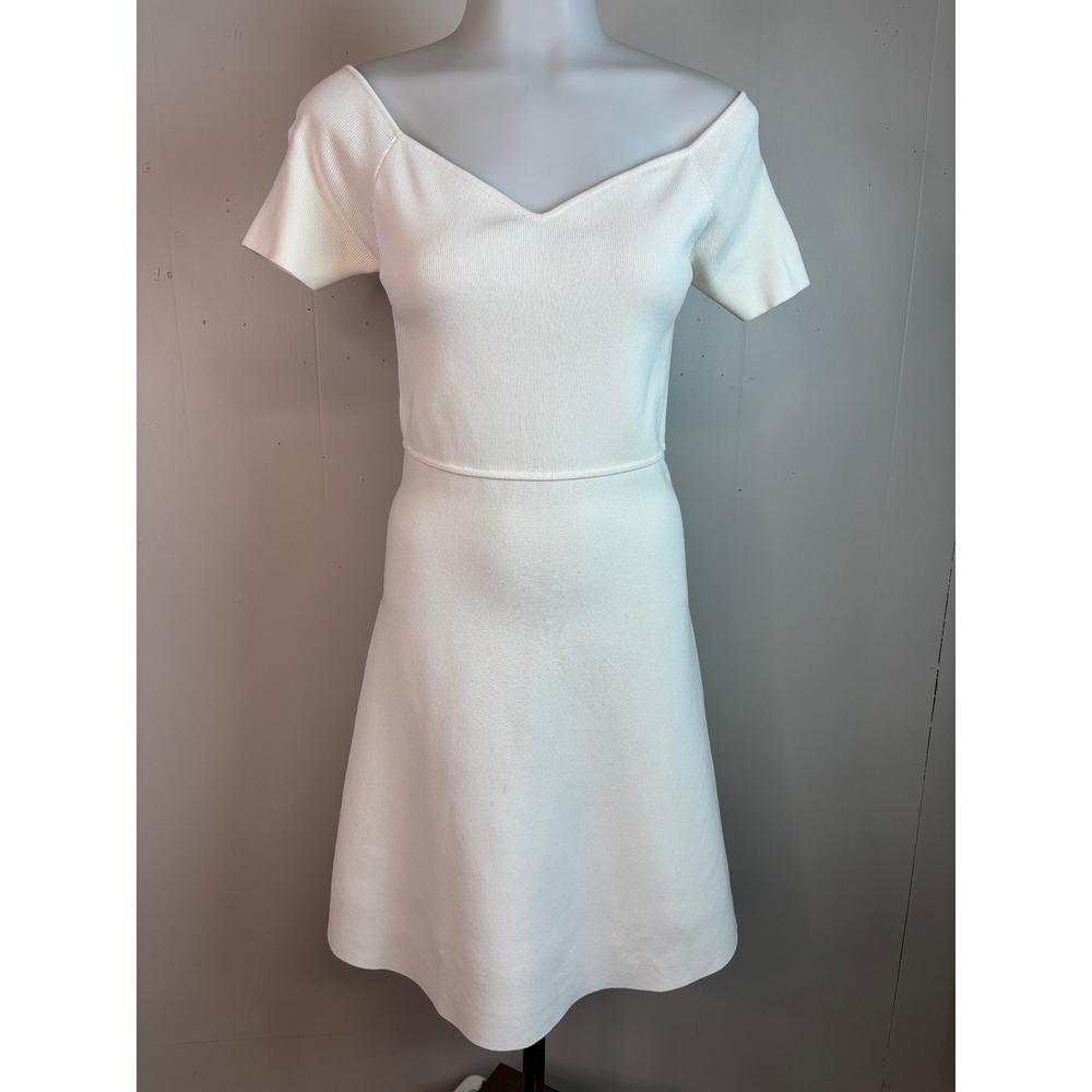 Zara Knit Dress Medium Ivory V-Neck Fit Flare Short Sleeve A-Line Stretch Womens